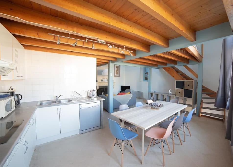 Maison Type Loft - Avec Parking En Plein Centre Ла Рошел Екстериор снимка